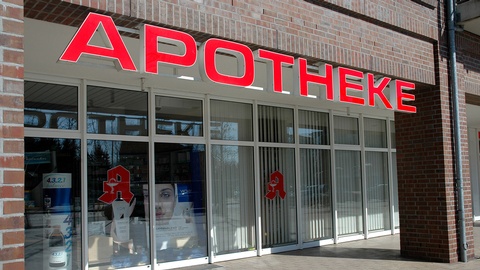 Apotheke Logo © Shutterstock