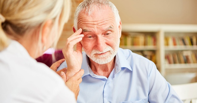 Mann mit Alzheimer © Shutterstock