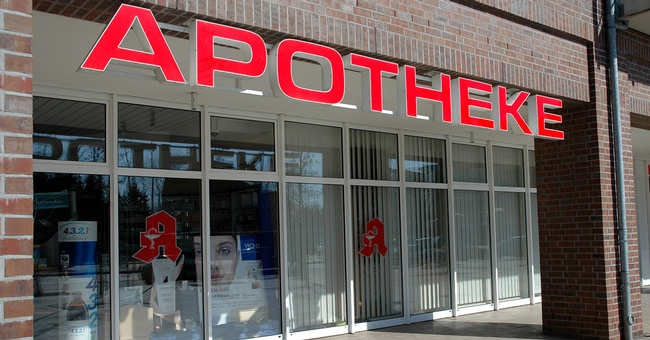 Apotheke Logo © Shutterstock