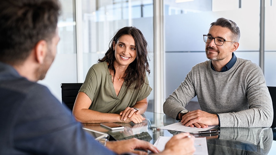 Beratungsgespräch © iStock/ Ridofranz